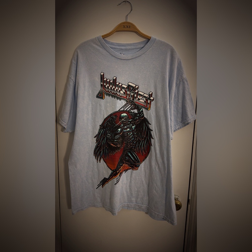Forever 21 Blue Short Sleeve Tee with Graphic Design